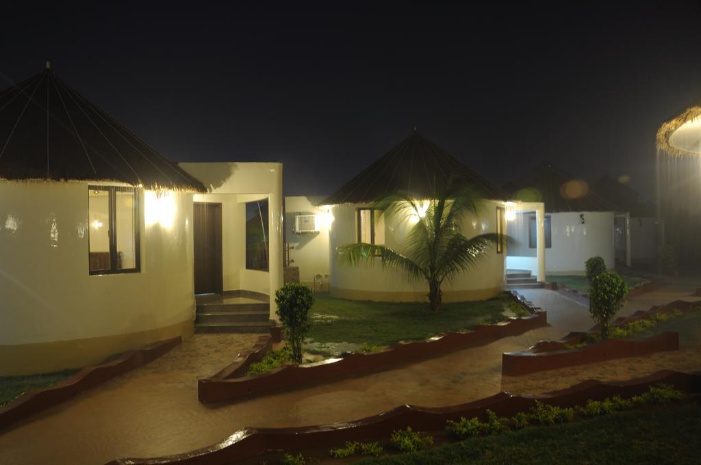 Seven Sky Clarks Exotica Hotel Bhuj Quarto foto