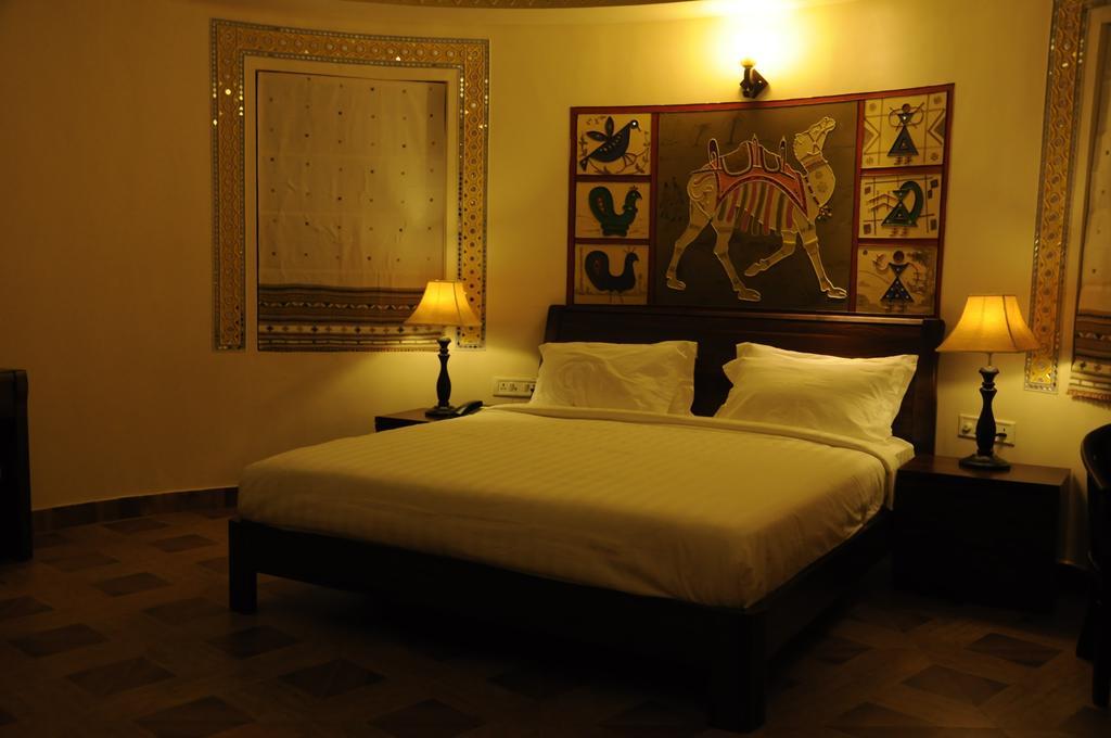 Seven Sky Clarks Exotica Hotel Bhuj Exterior foto
