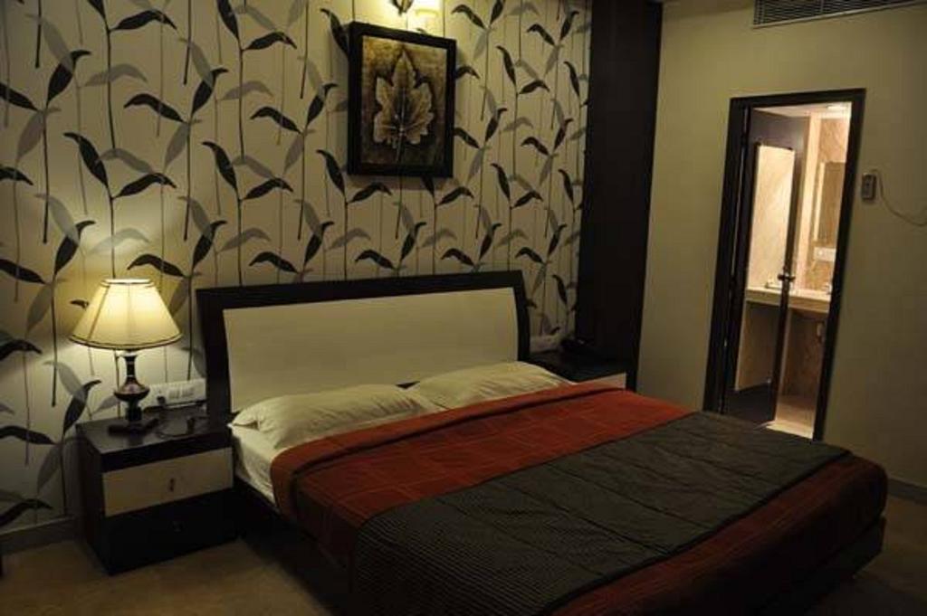 Seven Sky Clarks Exotica Hotel Bhuj Quarto foto