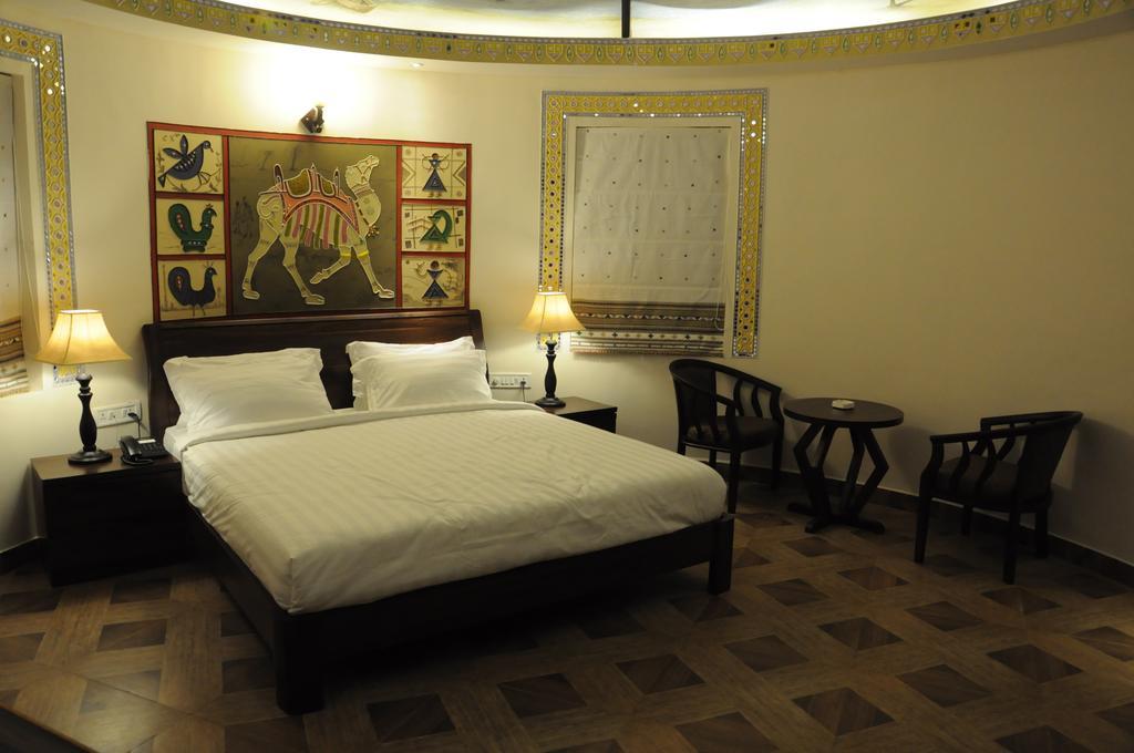Seven Sky Clarks Exotica Hotel Bhuj Quarto foto
