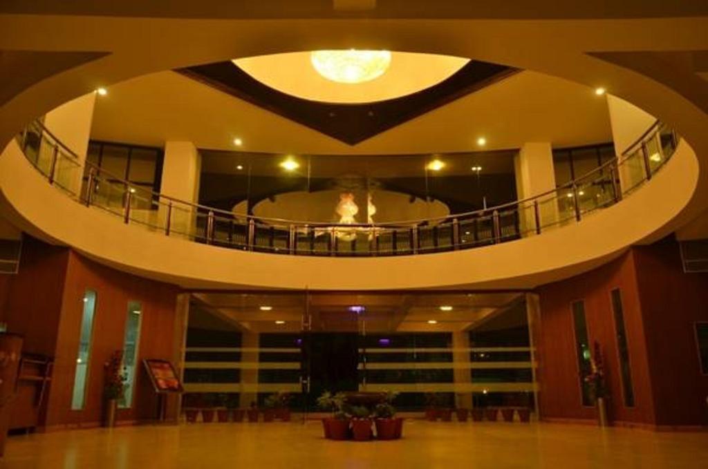 Seven Sky Clarks Exotica Hotel Bhuj Quarto foto