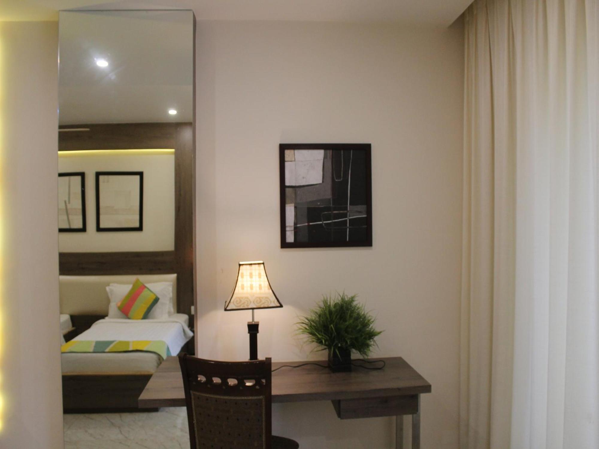 Seven Sky Clarks Exotica Hotel Bhuj Exterior foto