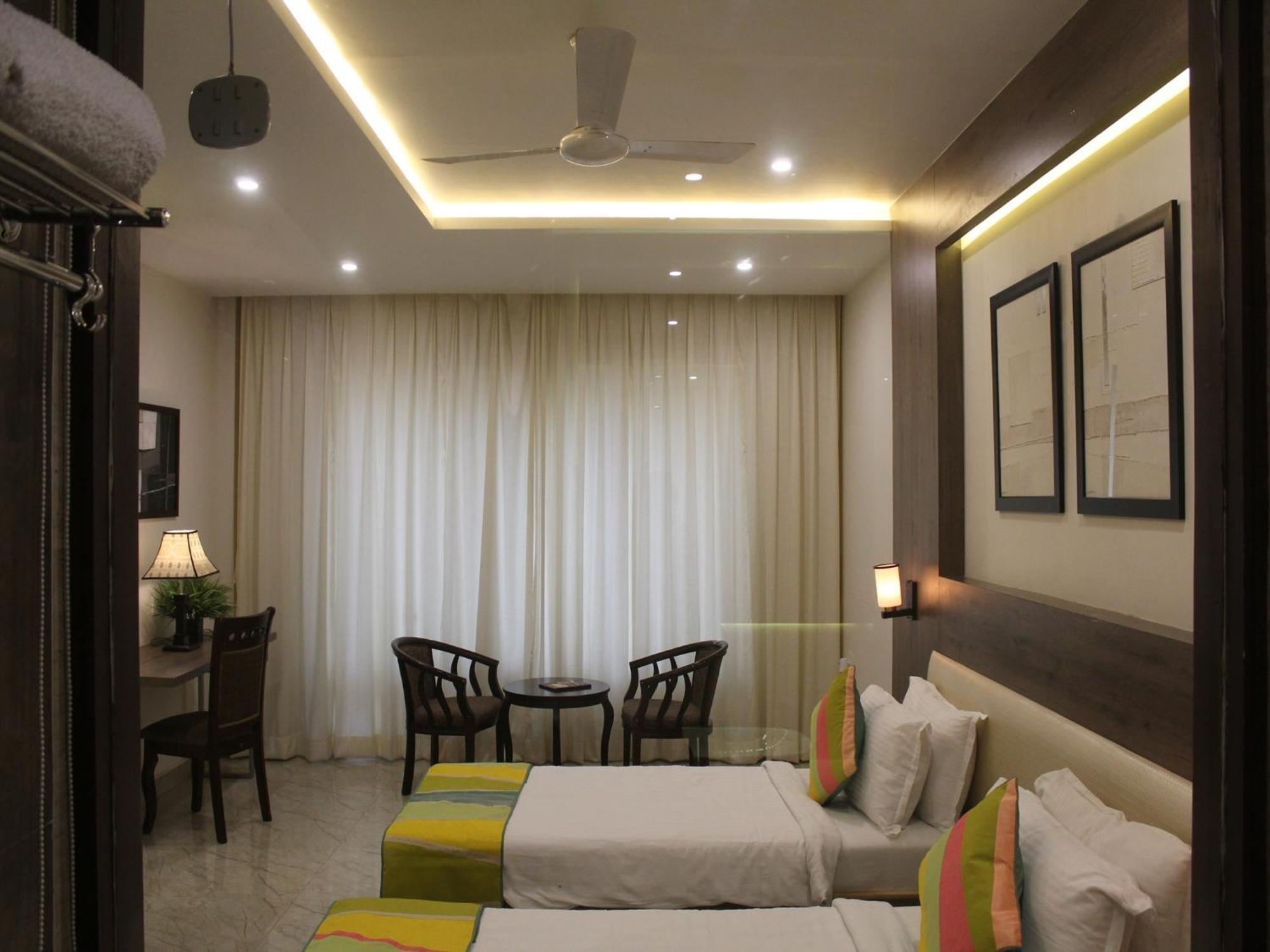Seven Sky Clarks Exotica Hotel Bhuj Exterior foto