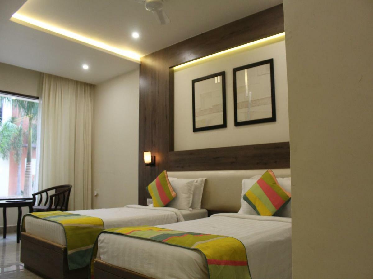 Seven Sky Clarks Exotica Hotel Bhuj Exterior foto