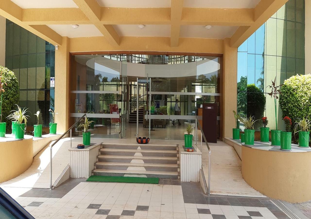 Seven Sky Clarks Exotica Hotel Bhuj Exterior foto